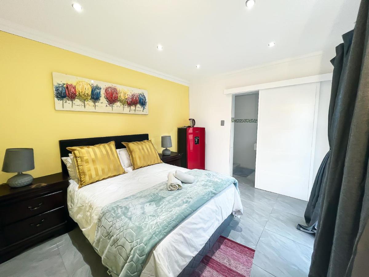 Boston House Bed & Breakfast เคปทาวน์ ภายนอก รูปภาพ